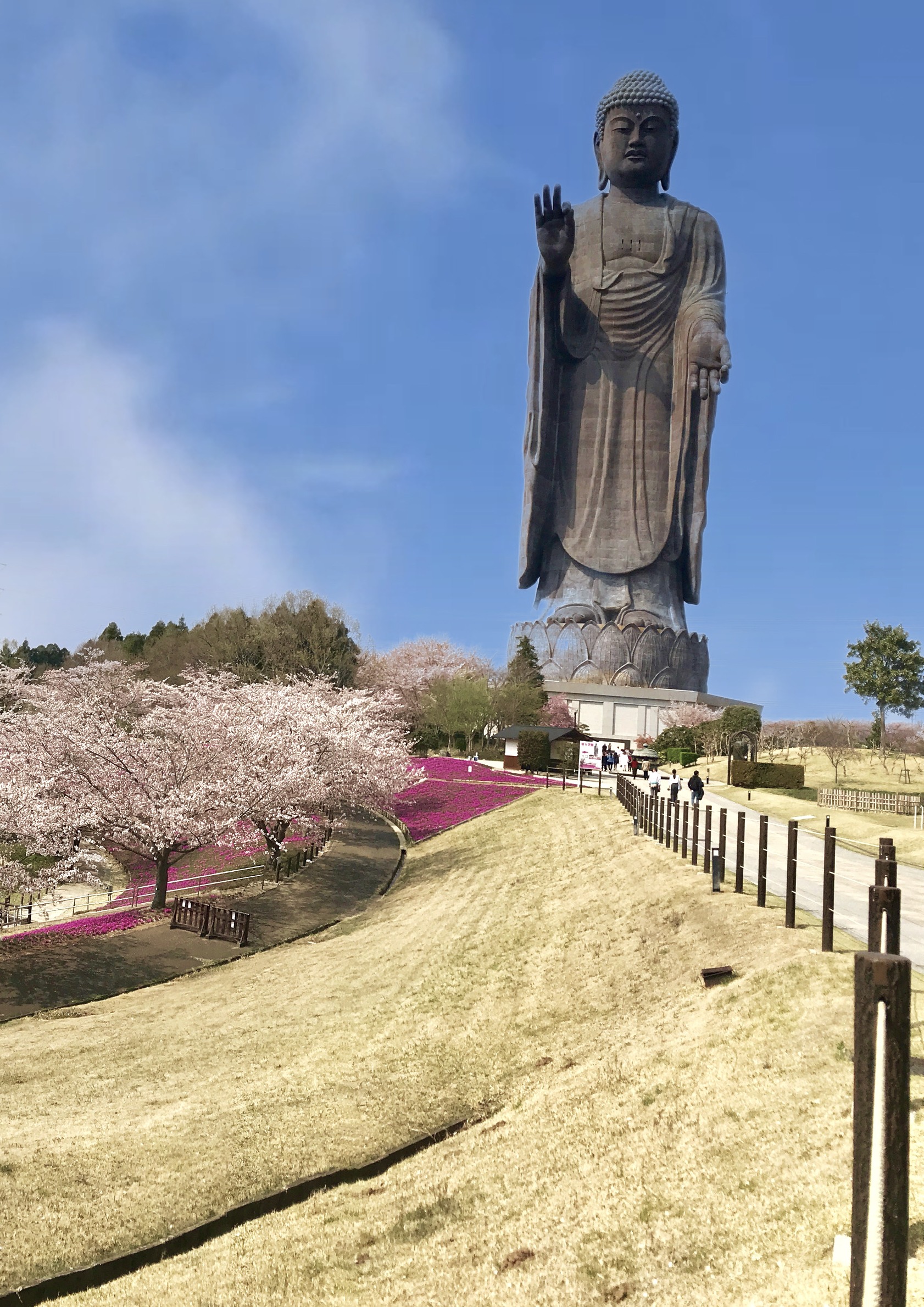 Ushiku Daibutsu
